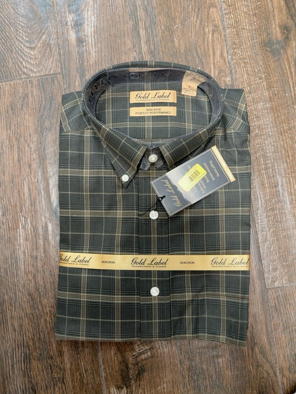 Roundtree & Yorke Olive and Black Plaid Button-Down Shirt